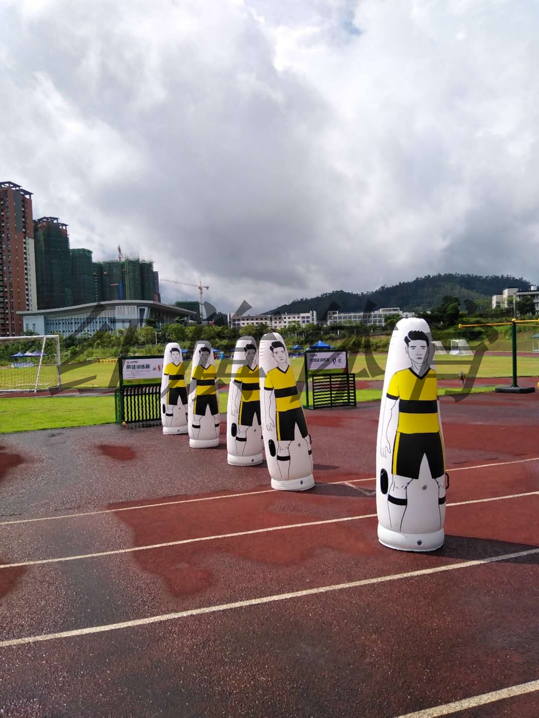 足球訓練器材在學校的應用