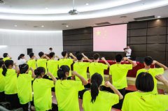 足球訓練器材以最飽滿的精神狀態(tài)積極投入到備戰(zhàn)訓練中