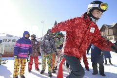 奧運健兒公益服務(wù)大行動停球射門訓(xùn)練器累計舉辦超過100站體育公益活動
