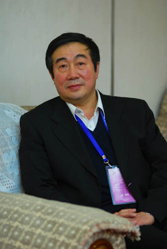 并且能在比賽停球射門訓(xùn)練器中把握住戰(zhàn)機(jī)