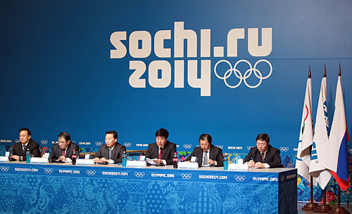  在中國政府停球射門訓(xùn)練器的大力支持下