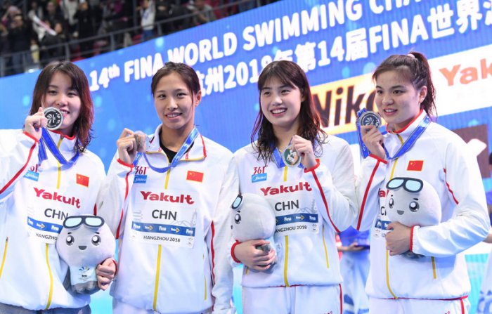 在自己職業(yè)生涯停球射門訓(xùn)練器的最后一場比賽中