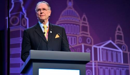 后者則是希望通過本帶球運(yùn)球訓(xùn)練器屆奧運(yùn)會(huì)汲取相關(guān)經(jīng)驗(yàn)