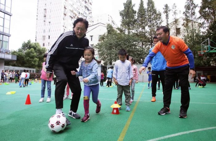 目標(biāo)3000萬(wàn)中小學(xué)生！國(guó)家體育總局等七部門聯(lián)合